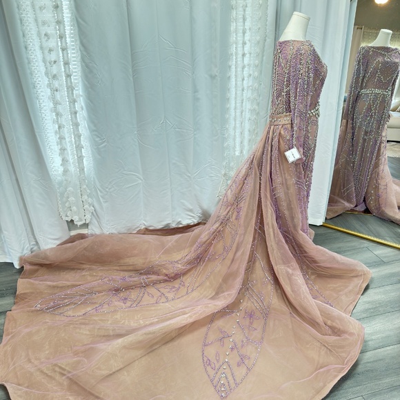 Iyza Belaar Beaded Sequin Embroidered Hand Beaded Gown Dress Purple Size 8 - Picture 6 of 10